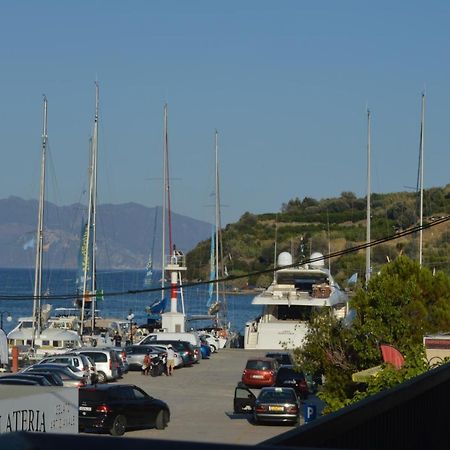 Katerina'S Studio Epidaurus Exteriör bild